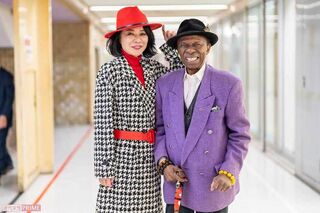 オスマン・サンコンと、妻であり『日本ギニア友好協会』の会長である北山みつき氏