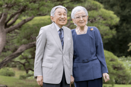 美智子さまが骨折される前に撮影されたお誕生日写真（宮内庁提供）