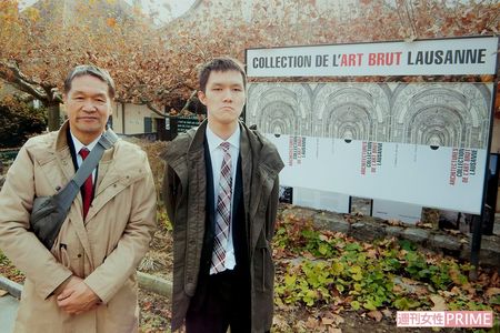 自身の絵を寄贈したスイスの美術館を来訪