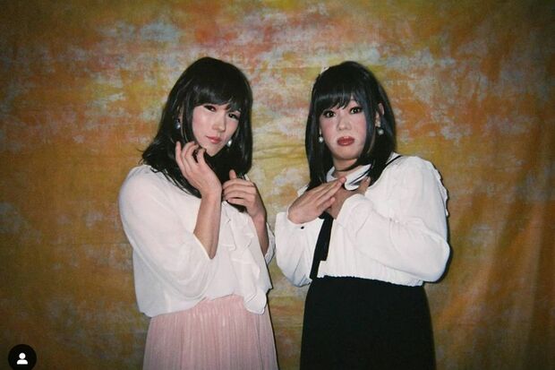 初冠レギュラー企画『ザ・マミィのコント肉一頭盛りキャバレー!!』にて本格的な女装に挑戦（ザ・マミィ林田洋平のInstagramより）