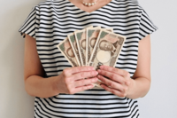 家のゴミがお金に変わる「アイスのふた」「古い食器」フリマ歴10年が教える、売れる意外な“お宝アイテム”