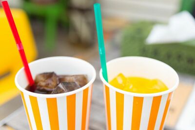 コーラとジュース　※画像はイメージです