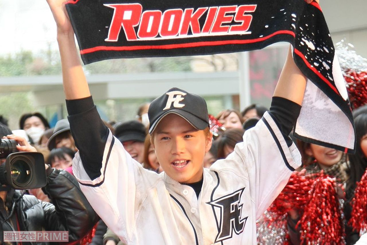 安仁屋恵壹を演じた市原隼人