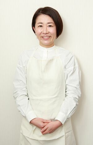 高山かづえさん●料理研究家、ワインソムリエ。書籍、雑誌、広告を中心に多方面で活躍中。最新著に『あるもので「もう1品」作れるようになる一生ものの副菜』ほか。