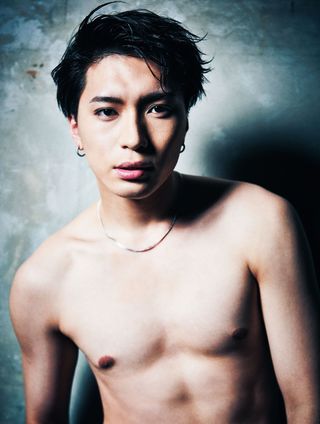 『松下優也写真集 26』より　撮影／笹原清明