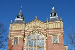 ロンドンから電車で2時間ほどの距離にあるリーズ大学（写真/リーズ大学HPより）
