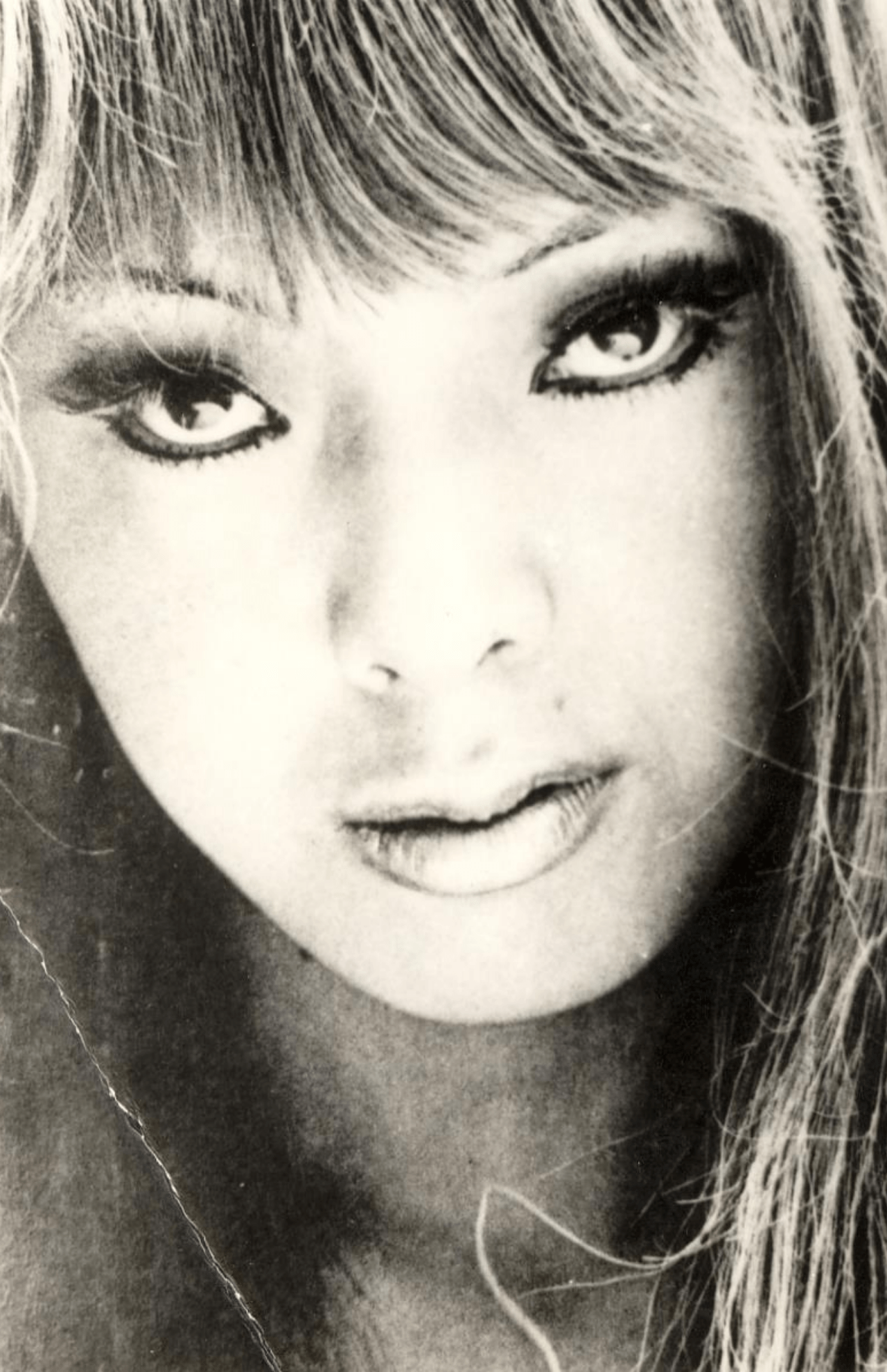 慎之介主演デビュー映画『薔薇の葬列』。ゲイボーイ役に100人近い候補者でオーディションを行ったが該当者なし。そこに現れたのが慎之介だった