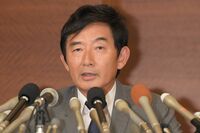石田純一は新型コロナ拡散する“アクティブ老人”か、沖縄県民「経営難よりも感染が怖い」
