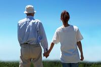 29歳の彼女と同棲中のアラ還男性、相続問題を前に息子たちを納得させた「再婚の条件」