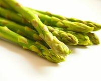 若返り効果のアスパラ、ビタミン流出が少ない蒸し炒めが◎