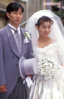 1995年6月5日、武豊と佐野量子結婚式の写真。当時、一部親族が結婚に反対していたという報道も