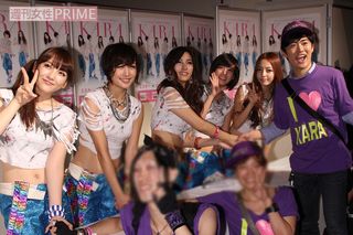 日本デビュー握手会に参加していた劇団ひとり