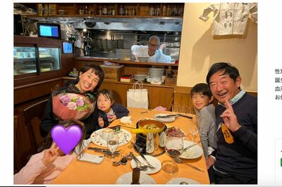 東尾理子の誕生日会を開いた石田純一ファミリー（公式ブログより）