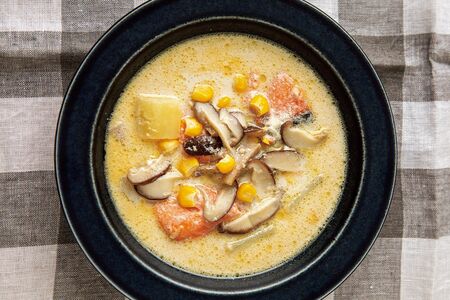 鮭とじゃがいものみそバターコーン