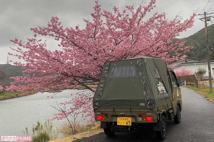 「アムズレンタカー」は料金が安いのがウリ!　軽自動車のキャンピングカーでも車内は広々とした印象（本人提供）