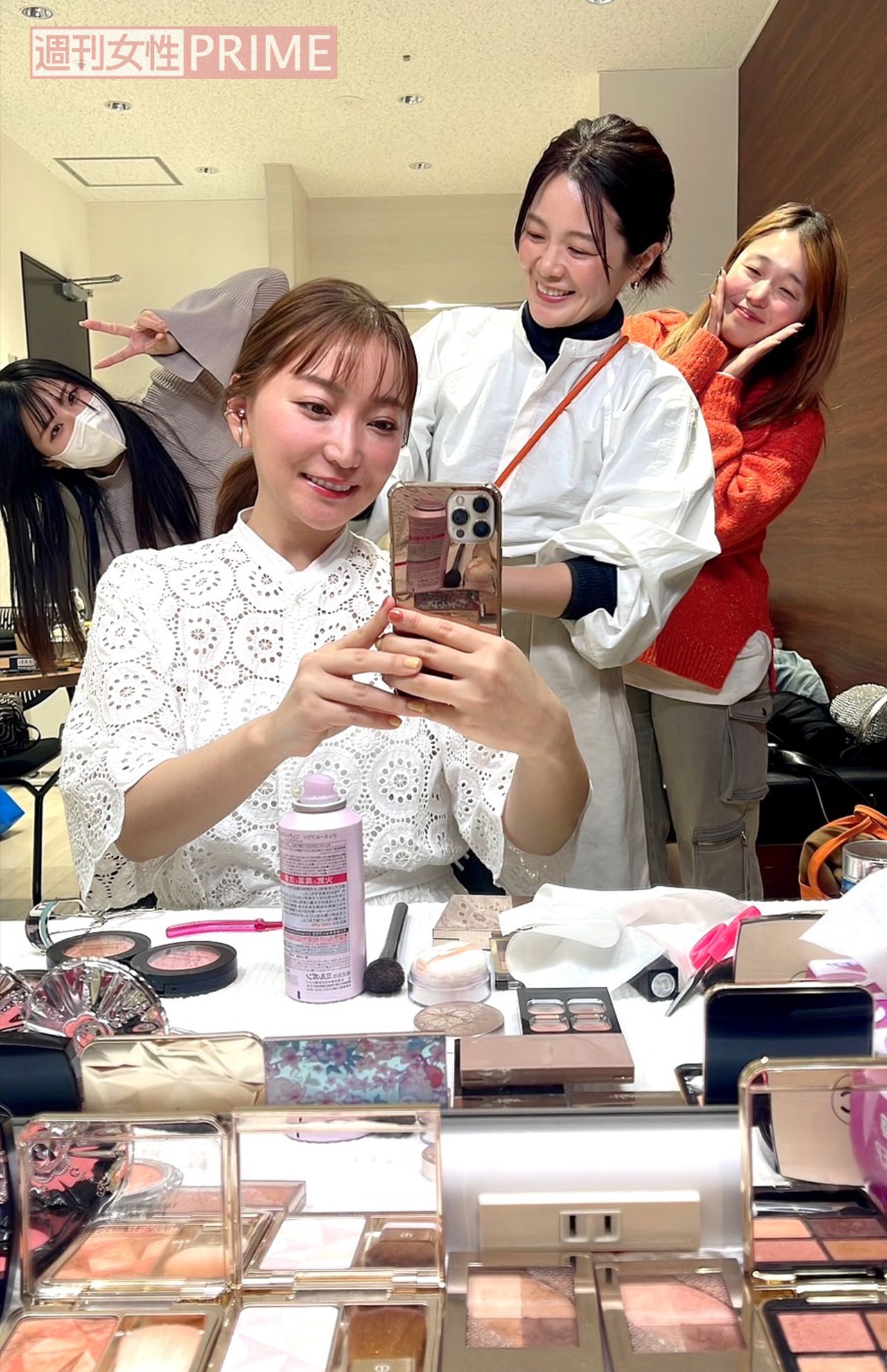 花粉症はつらいけど、楽しくお仕事させていただいてます　撮影／加藤綾菜