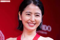 長澤まさみ「別人に見える」「魅力を打ち消してる」先輩女優・野波麻帆によるスタイリング姿が賛否