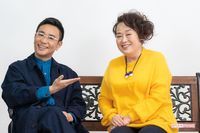 渡辺えり×八嶋智人、初めての出会いは“土下座”「あきれて怒る気にもなれなかった」