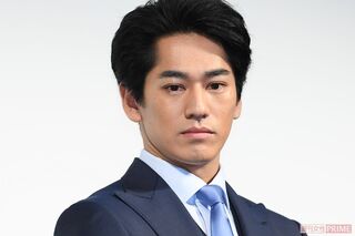 『初めて恋をした日に読む話』（TBS系）の完成披露試写会＆舞台挨拶に出席した永山絢斗