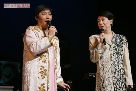 モノマネを披露するコロッケ、美川憲一