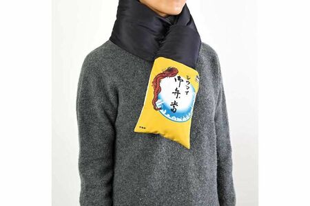 ほぼ原寸大の崎陽軒シウマイ弁当が。編集部でも注目の的だ!（崎陽軒公式サイトより）