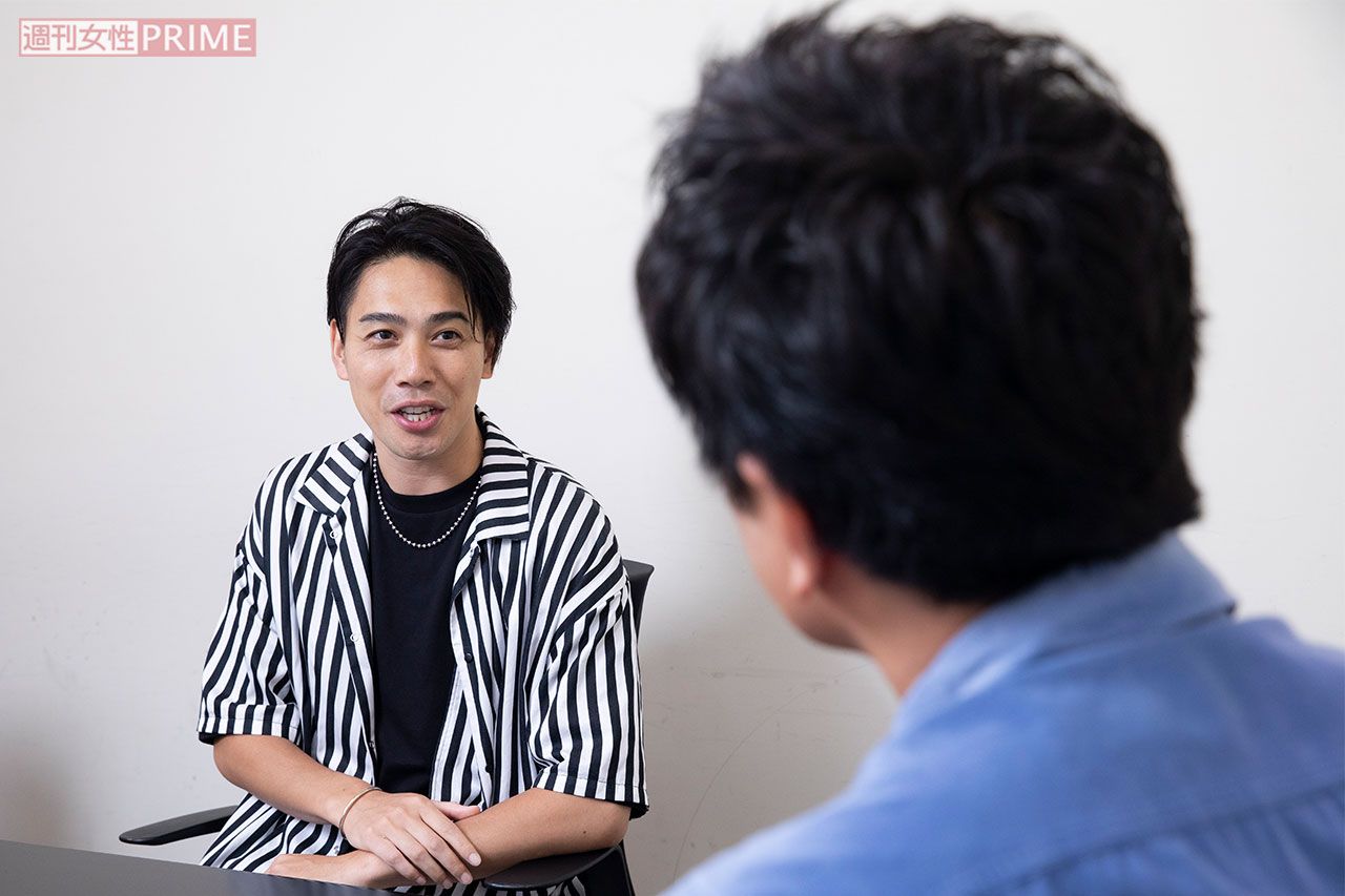 （左から）瀧川鯉斗、原田龍二