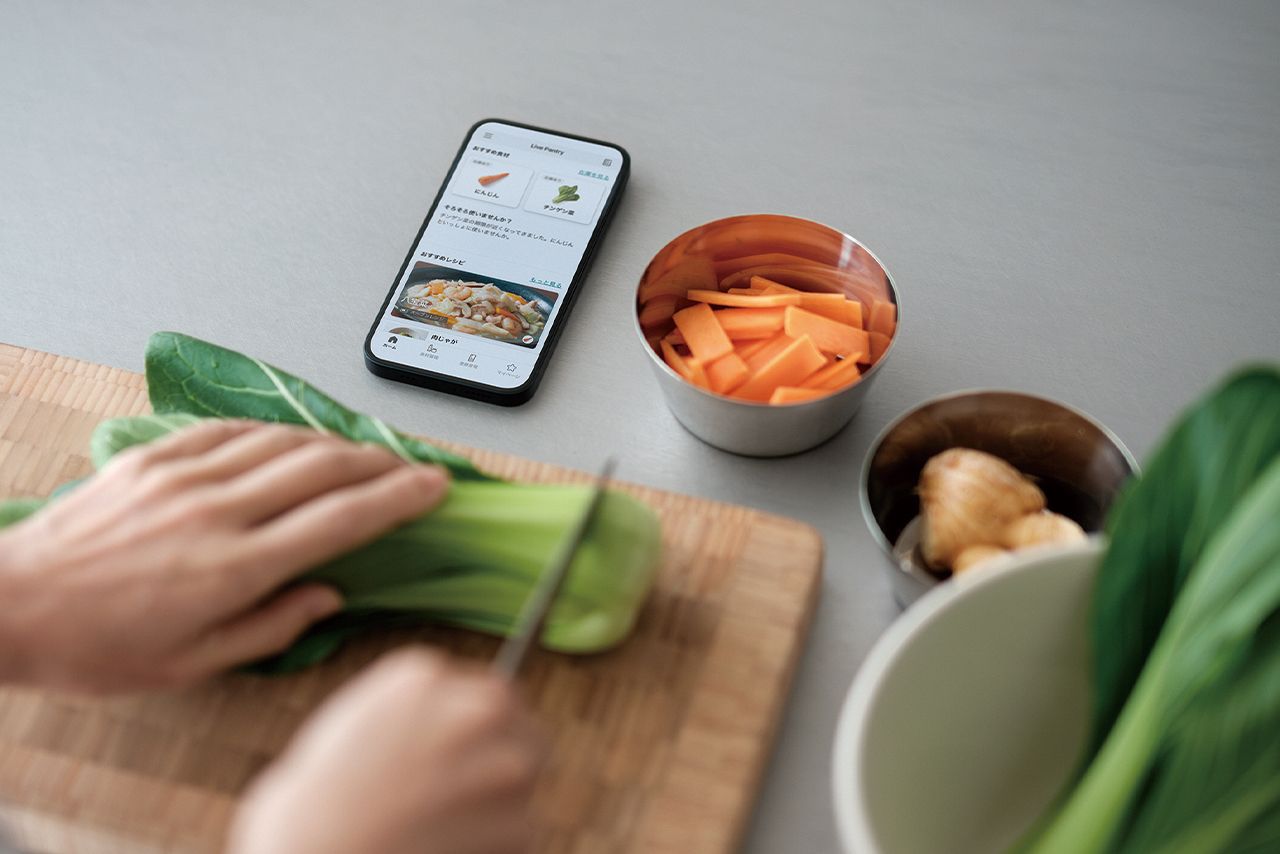 アプリでレシピ提案、食品ロス削減にも