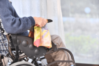 「親孝行したいと思いながら“早く死んでほしい”」10年間、毒親を介護した女性が語る「恩と怨」で揺れるリ…