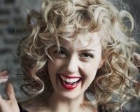 シャーロット・ケイト・フォックス、『マッサン』愛を語る