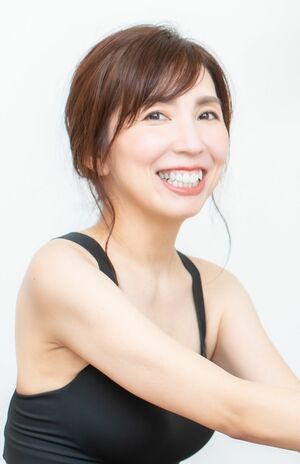 もりもとさちこさん●産後19kgの減量に成功した2児の母。現在はピラティスインストラクター、バランスボールインストラクター、日本ホリスティックダイエット協会ダイエットコーチとして、アラフォーからでも楽しく無理なくできるメソッドをYouTube等で発信する。近著に『美体感やせルーティン』（KADOKAWA）がある。