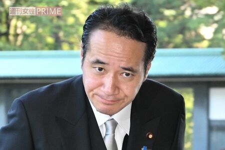 早々にピンチを迎えている簗和生農林水産相