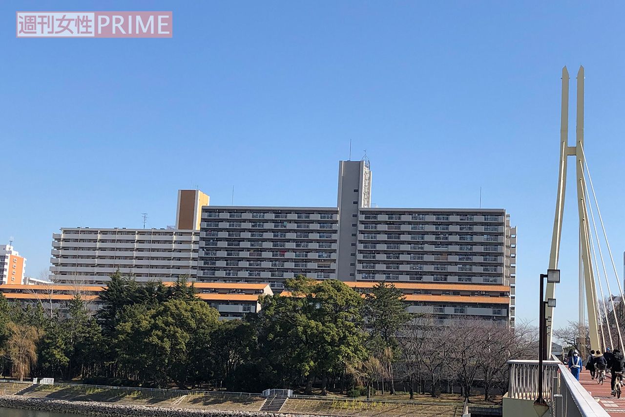 映画ロケ地となった団地は嵐ファンの聖地に