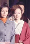 1967年、松竹撮影所での倍賞千恵子(左)と浜木綿子