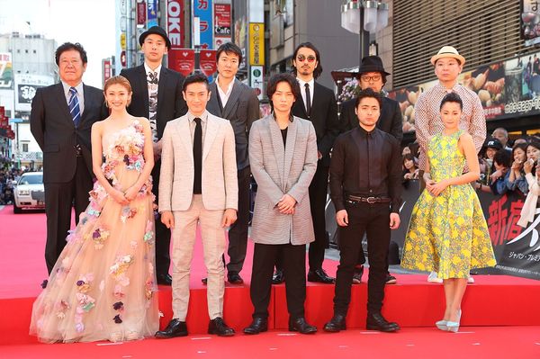 歌舞伎町の黒服同士の抗争が描かれた『新宿スワン』。リアルな乱闘にギャラリーもビックリ!?