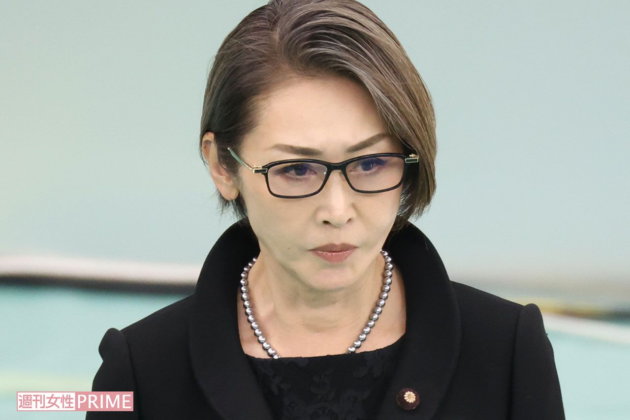 三原じゅん子議員