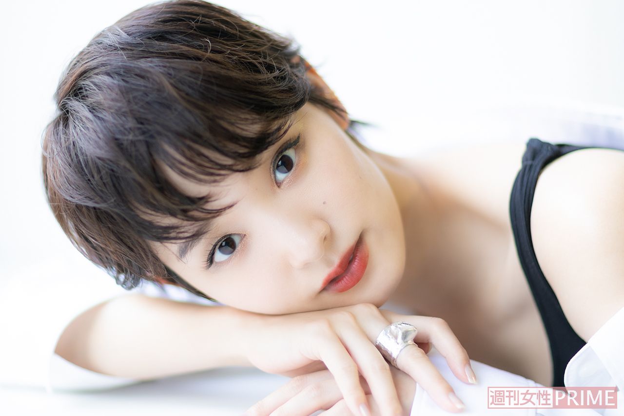 剛力彩芽　撮影／矢島泰輔　ヘアメイク／高城裕子　スタイリング／津野真吾（impiger） 衣装協力／alexanderwang