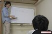 巣鴨のアパートで塾をやっていたころ、安田さんも講師として生徒たちに向き合った