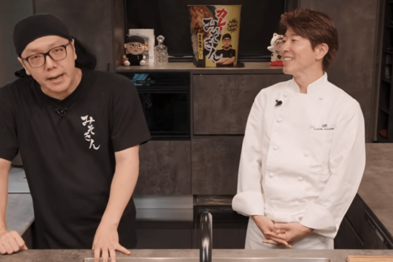 川越シェフとアレンジ対決したヒカキン（公式YouTubeより）