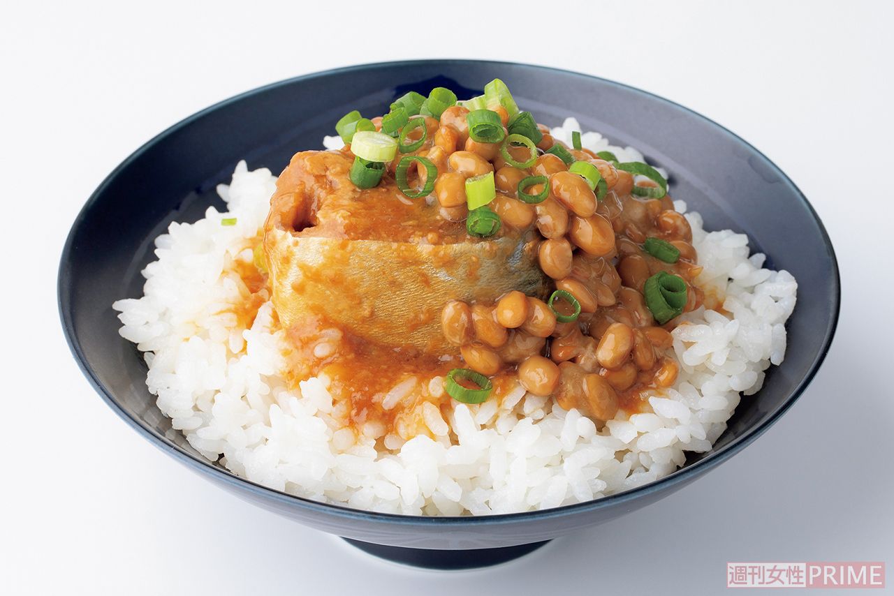 サバみそ缶納豆丼　撮影／矢島泰輔