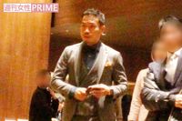 長谷部誠と佐藤ありさの結婚式を“途中退場”した長友佑都が向かった場所