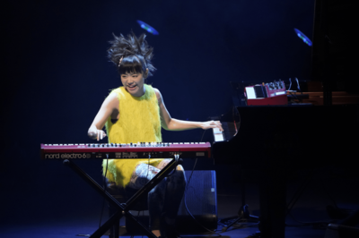 『BLUE GIANT』で音楽担当、ジャズピアニスト・上原ひろみ「全てが人ありき」ピアノに愛された求道者の“素…