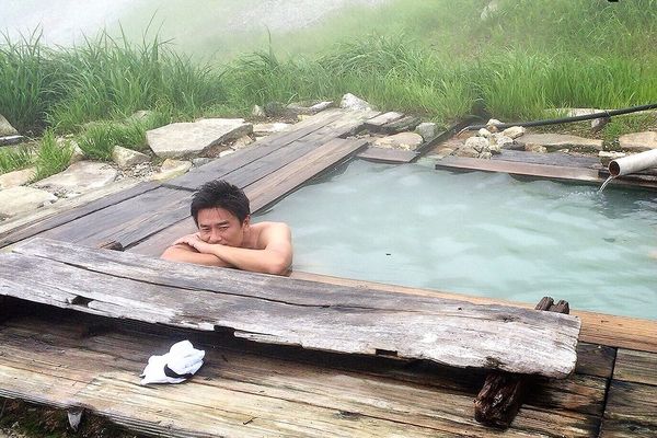 「人や素晴らしい景色と出会えるので、旅番組は好きですね。おすすめは東北。疲れた身体にはお風呂だと思っているので、温泉ははずせません」