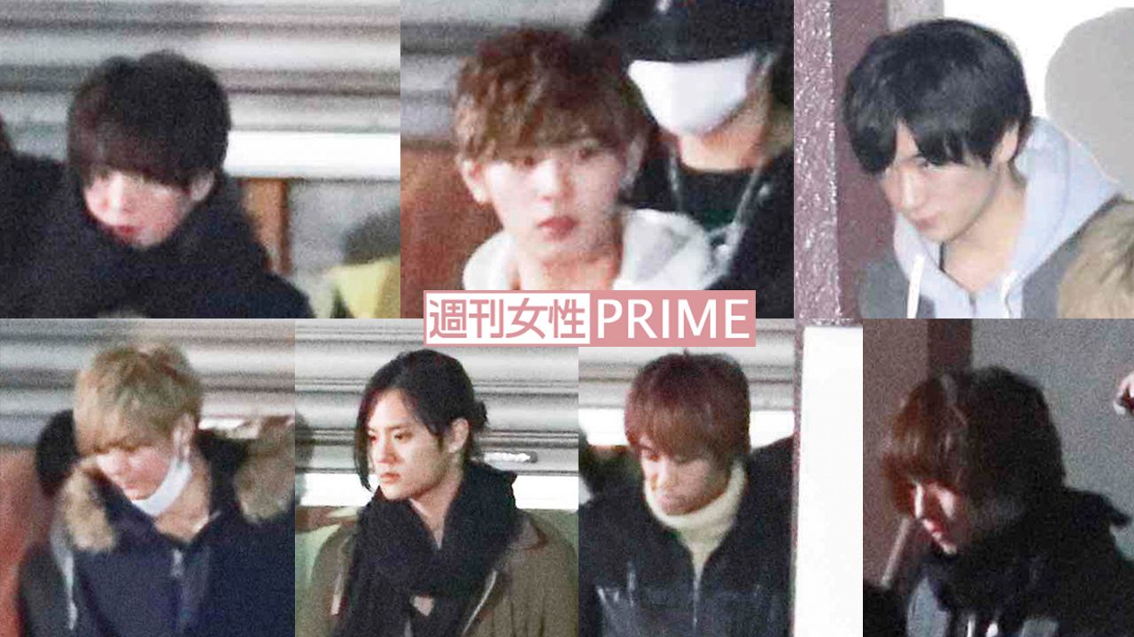 Hey!Say!JUMPの有岡大貴、山田涼介、知念侑李、伊野尾慧、八乙女光、岡本圭人、薮宏太（左上から時計回りに）