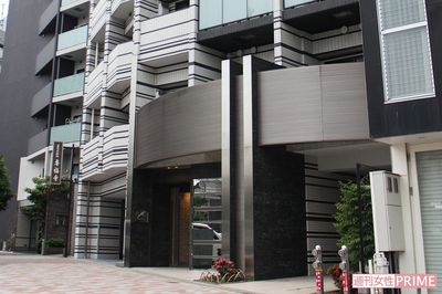 《東京・新宿》好きすぎて彼氏を刺した女の、猟奇的な “血まみれ素顔”