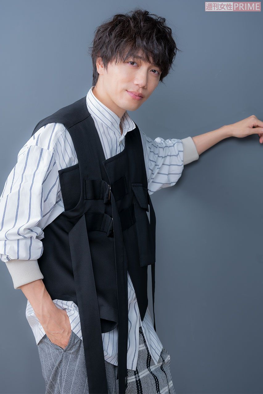 山崎育三郎　撮影／高梨俊浩