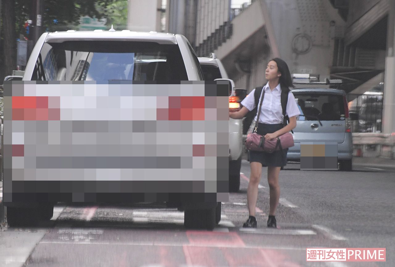 木村が運転する車から降りてきたKoki，（その２）