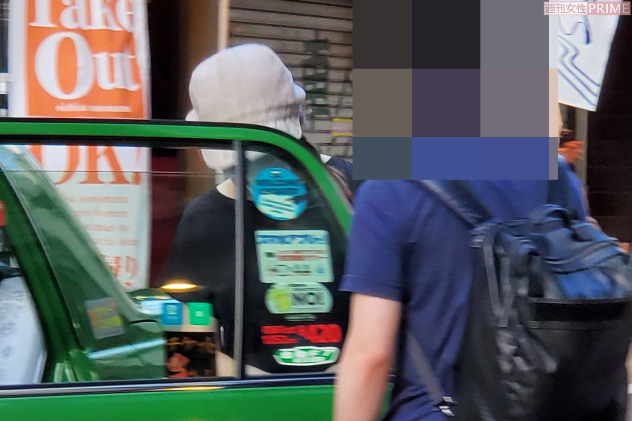 タクシーに乗り込む小室佳代さんを本誌記者が直撃