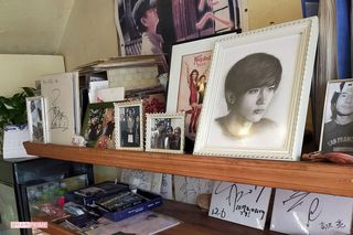 三浦春馬さんが行きつけだったパン屋のなかには、思い出の写真が