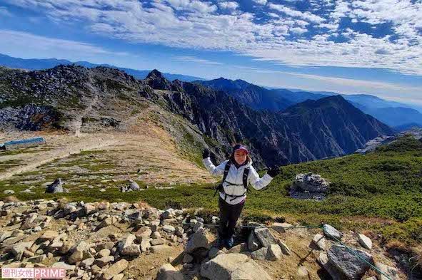 病気と付き合うために始めた登山が趣味となった松本明子（本人提供）