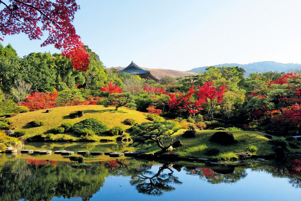 依水園（いすいえん）